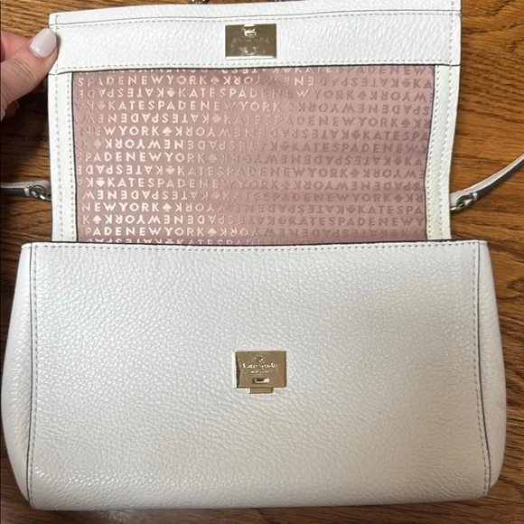 Kate Spade White Leather Chain Shoulder Bag - Picture 2 of 9